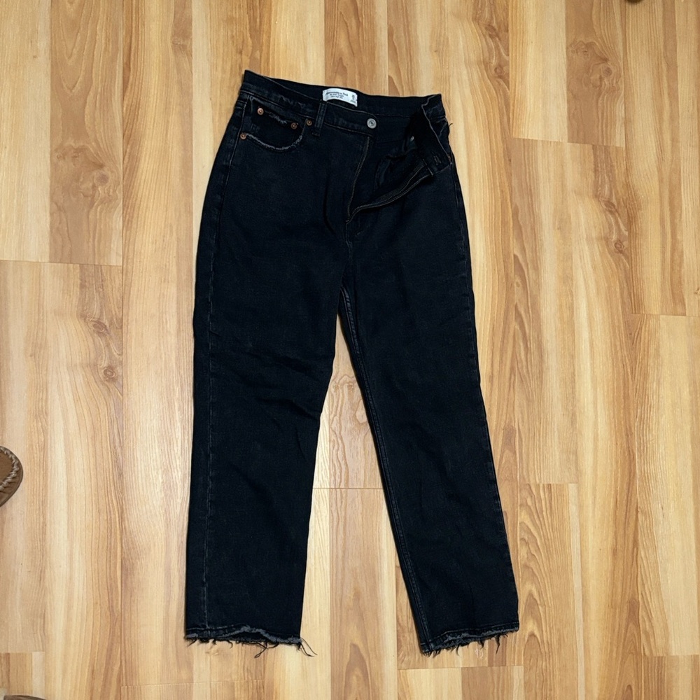 Abercrombie and Fitch Black Frayed Hem Women Jeans